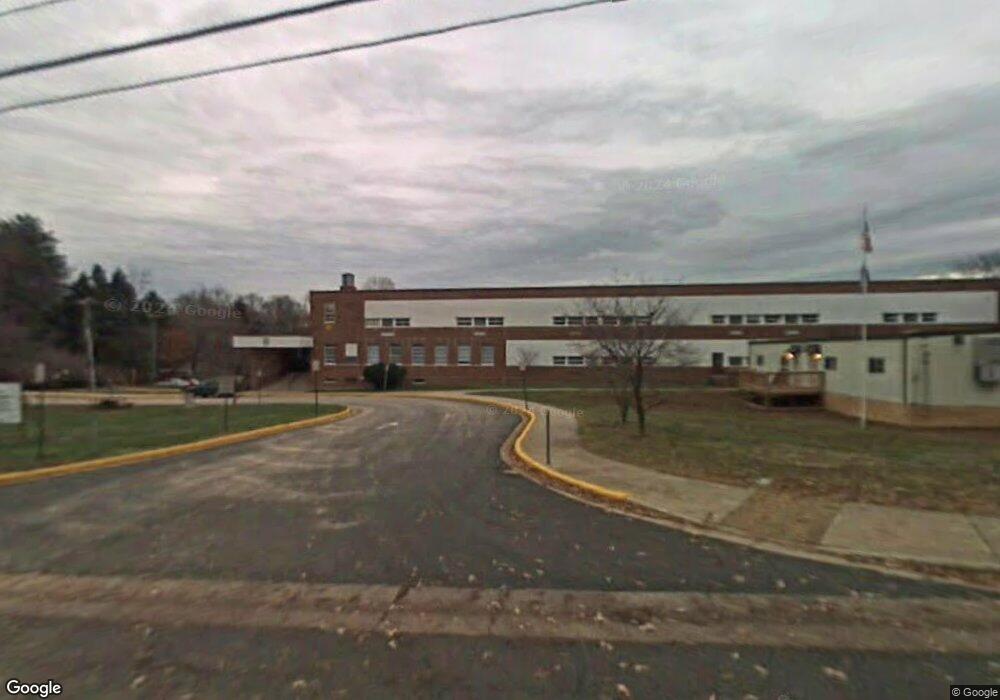 3333 Sleepy Hollow Rd, Falls Church, VA 22044 - photo 1