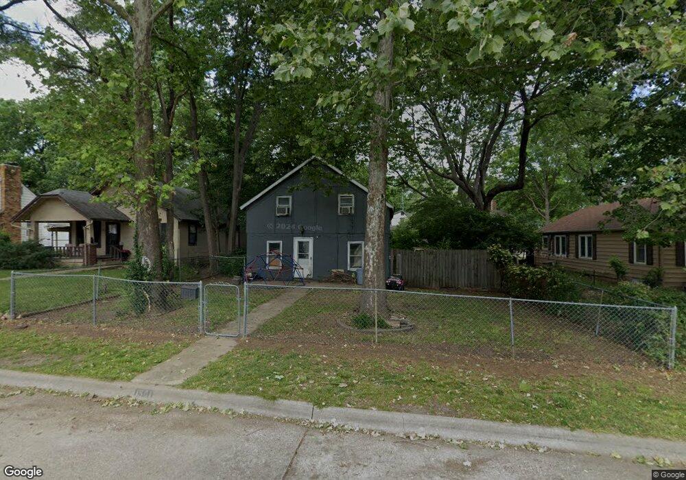 1501 SW Campbell Ave, Topeka, KS 66604 - photo 1