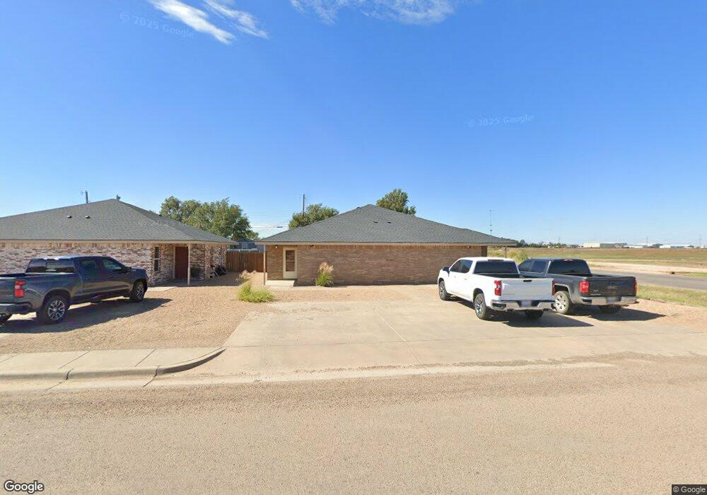 721 Oak Ave, Dumas, TX 79029 - photo 1