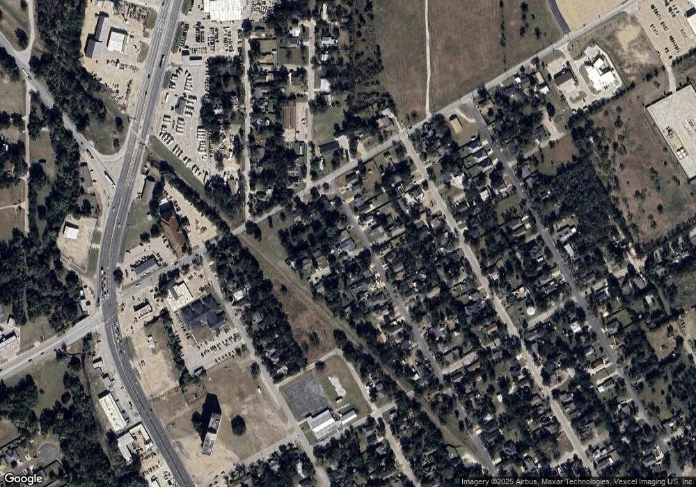 1803 N Wilhite St, Cleburne, TX 76031 - photo 1