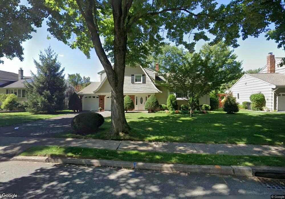 253 Beechwood Dr, Paramus, NJ 07652 - photo 1