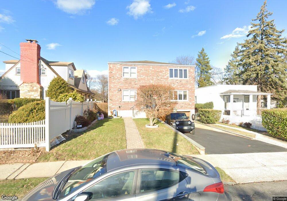 21 Vredenburgh Ave, Yonkers, NY 10704 - photo 1