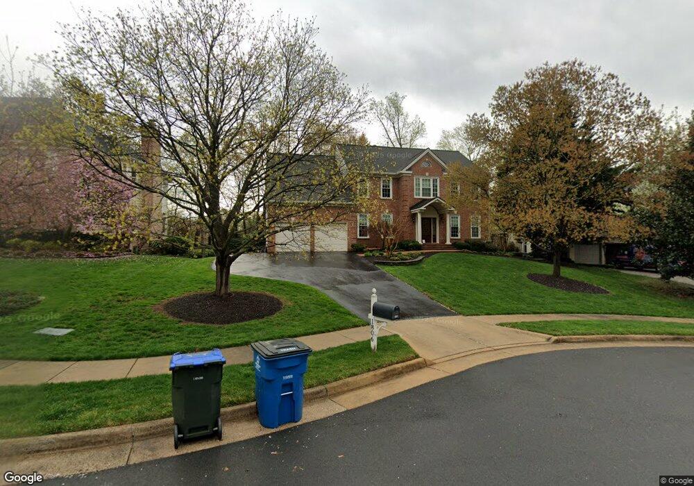 1806 Sunny Creek Cove, Vienna, VA 22182 - photo 1