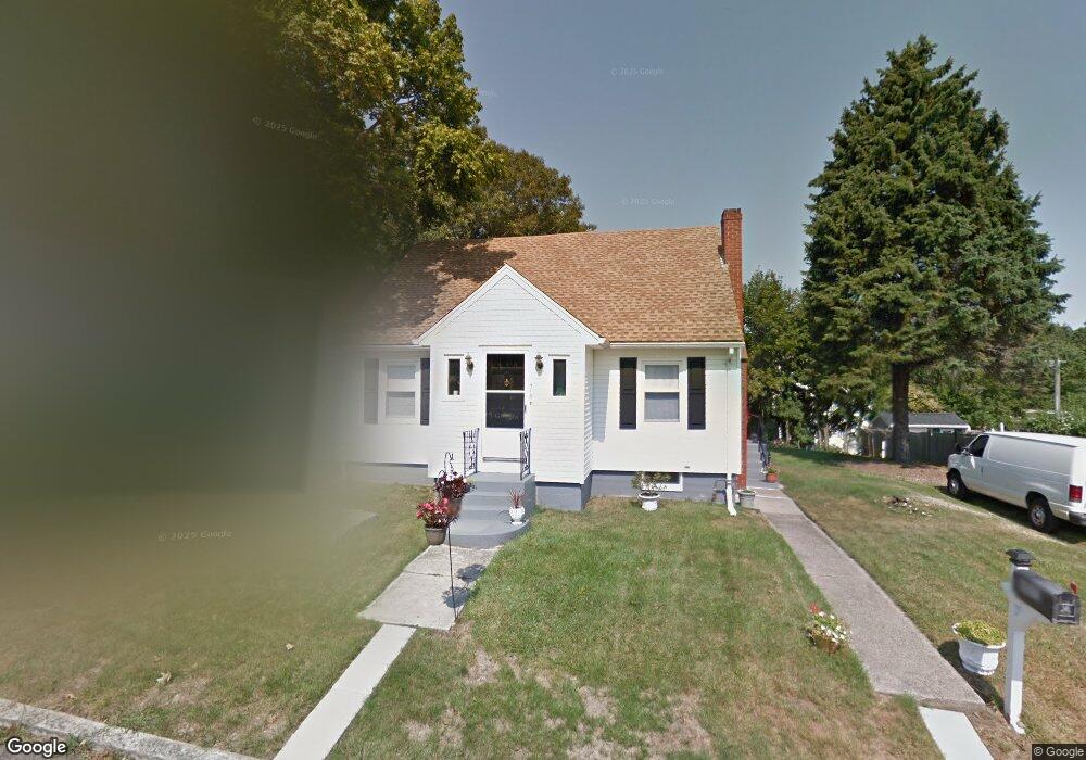 418B Barnes St unit 1, Fall River, MA 02723 - photo 1