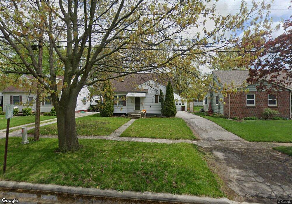 828 Sheffield Ave, Adrian, MI 49221 - photo 1