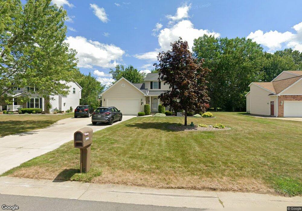 7277 Erica Ln, North Tonawanda, NY 14120 - photo 1