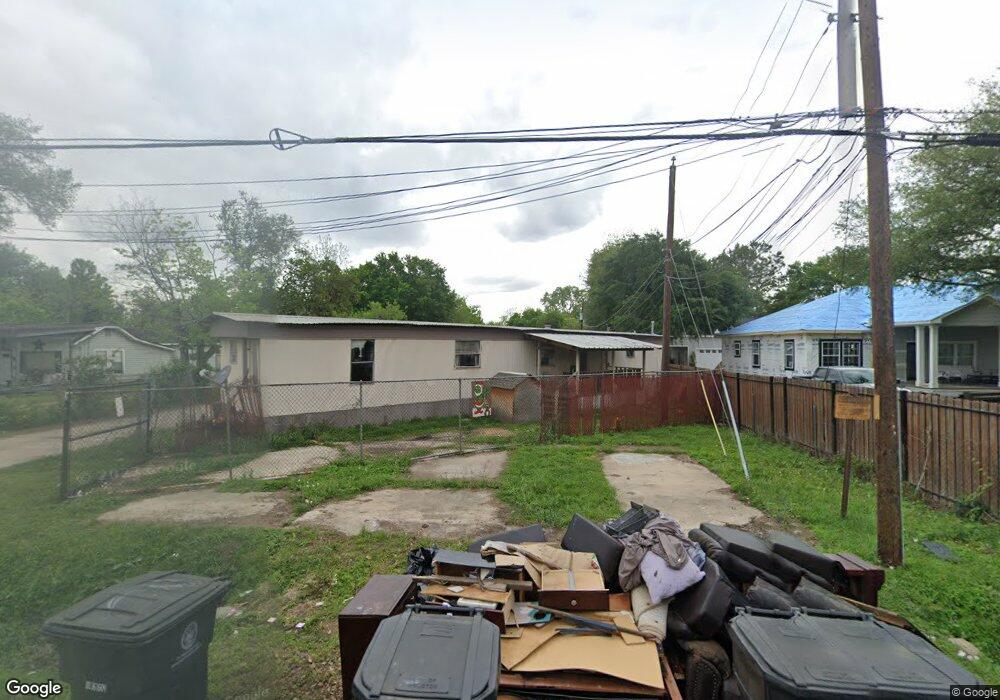 1829 Heaney Dr unit 7, Houston, TX 77093 - photo 1