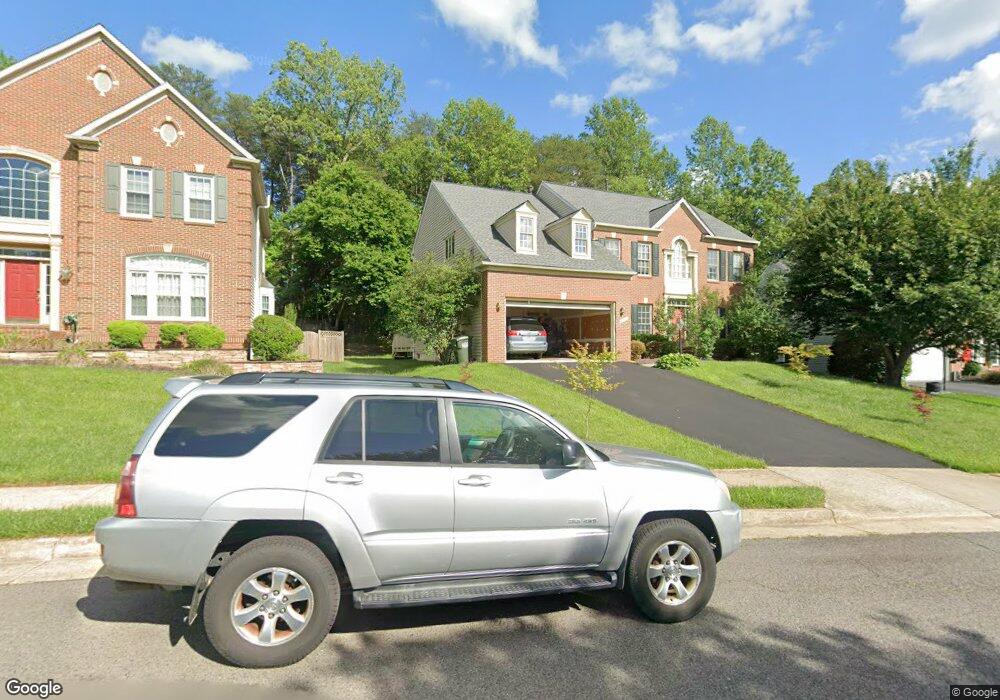 4905 Elsa Ct, Fairfax, VA 22030 - photo 1