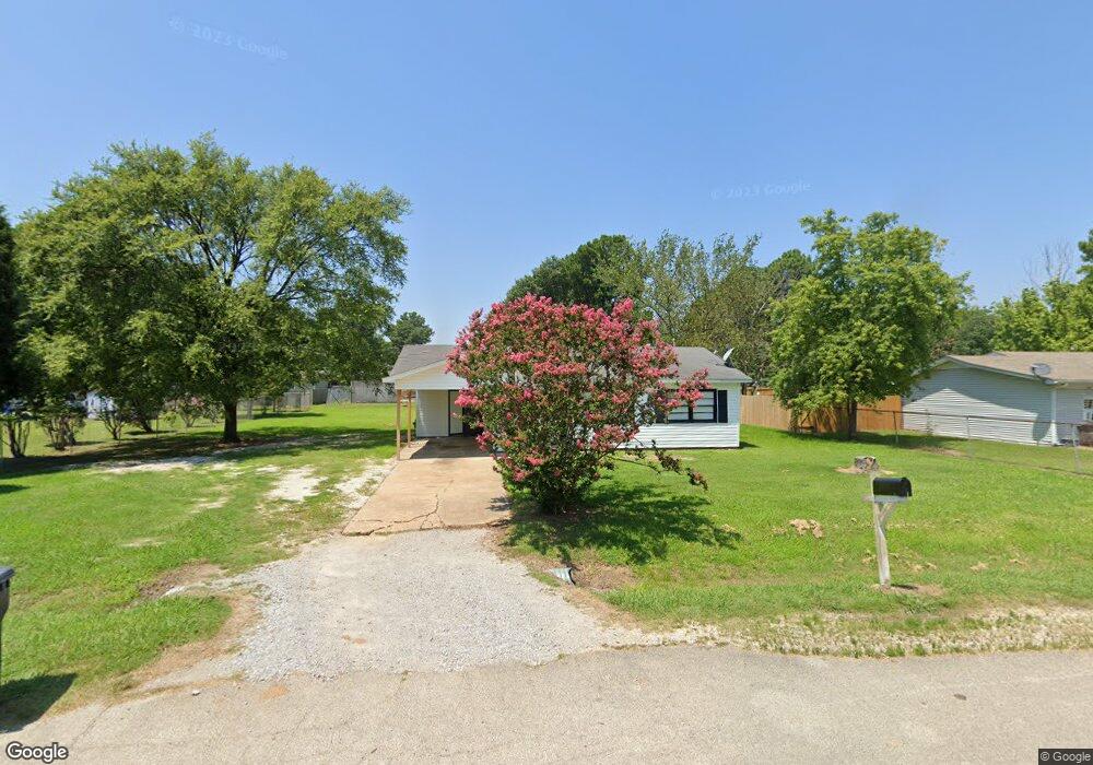 204 Maurita St, Jonesboro, AR 72401 - photo 1