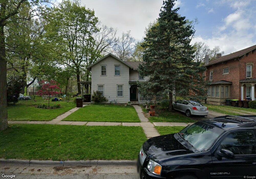 558 Dennis St, Adrian, MI 49221 - photo 1