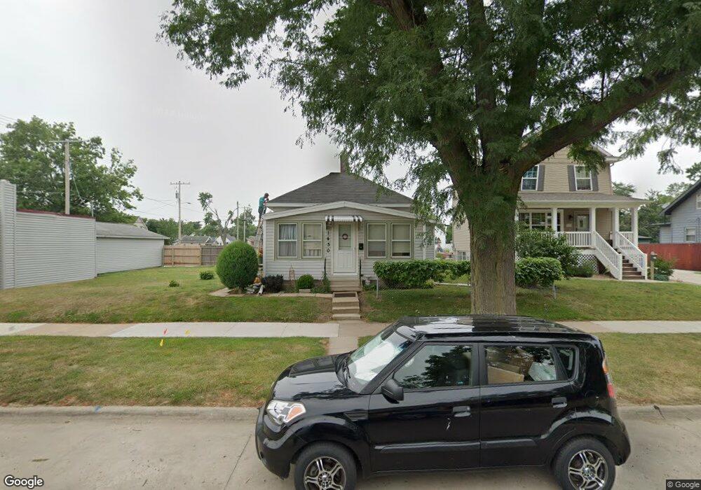 1430 L St SW, Cedar Rapids, IA 52404 - photo 1