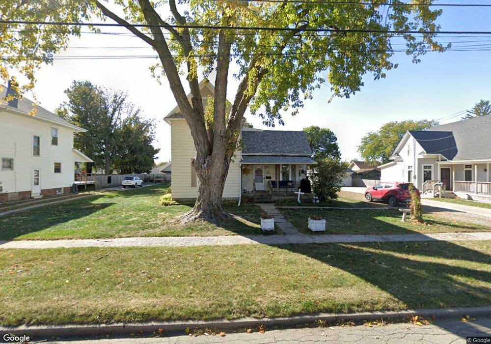 713 S 3rd Ave E, Newton, IA 50208 - photo 1