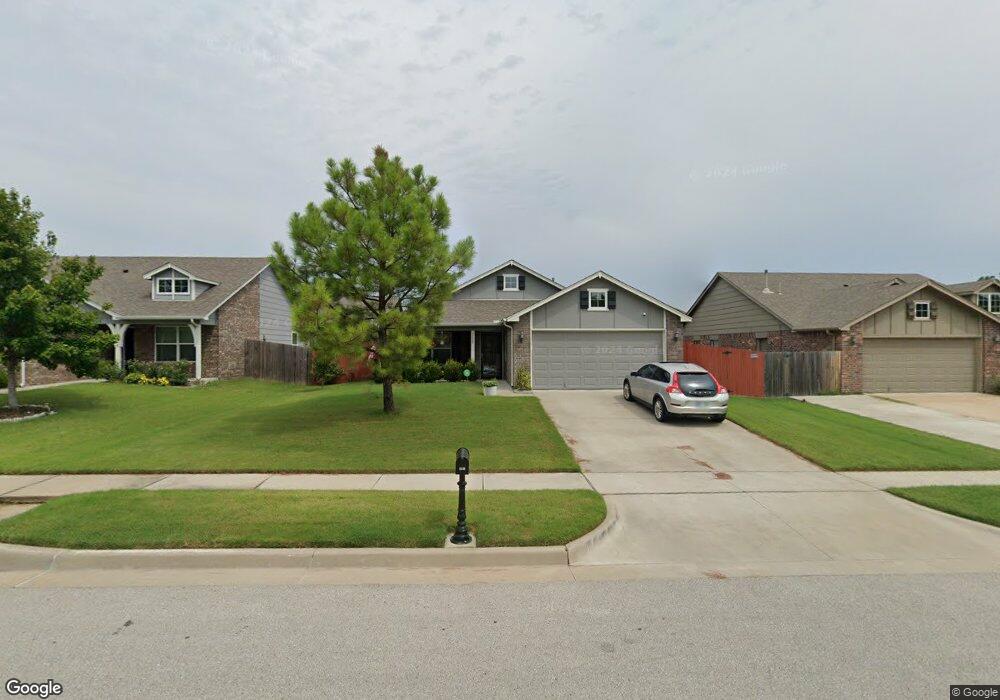 3120 W Fredericksburg St, Broken Arrow, OK 74011 - photo 1
