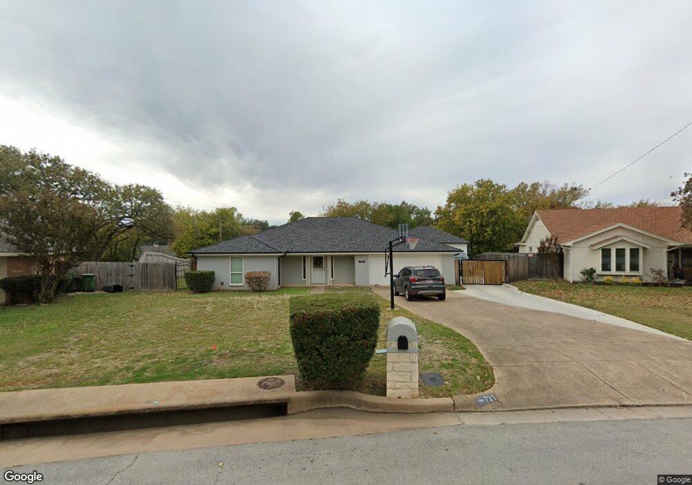 721 Ridgewood Cir, Hurst, TX 76054 - photo 1