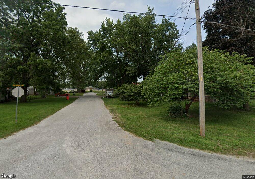 320 N 3rd St, Mattoon, IL 61938 - photo 1