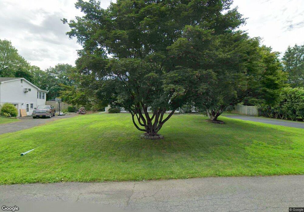 10 Cedar Dr, Rhinebeck, NY 12572 - photo 1