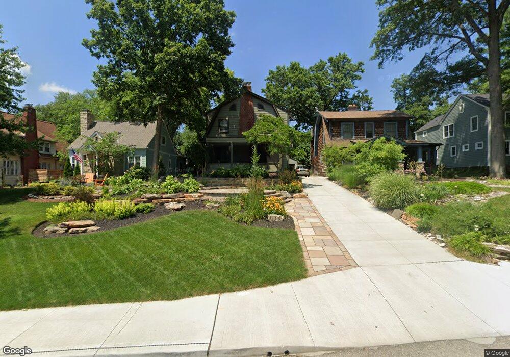 322 E Torrence Rd, Columbus, OH 43214 - photo 1