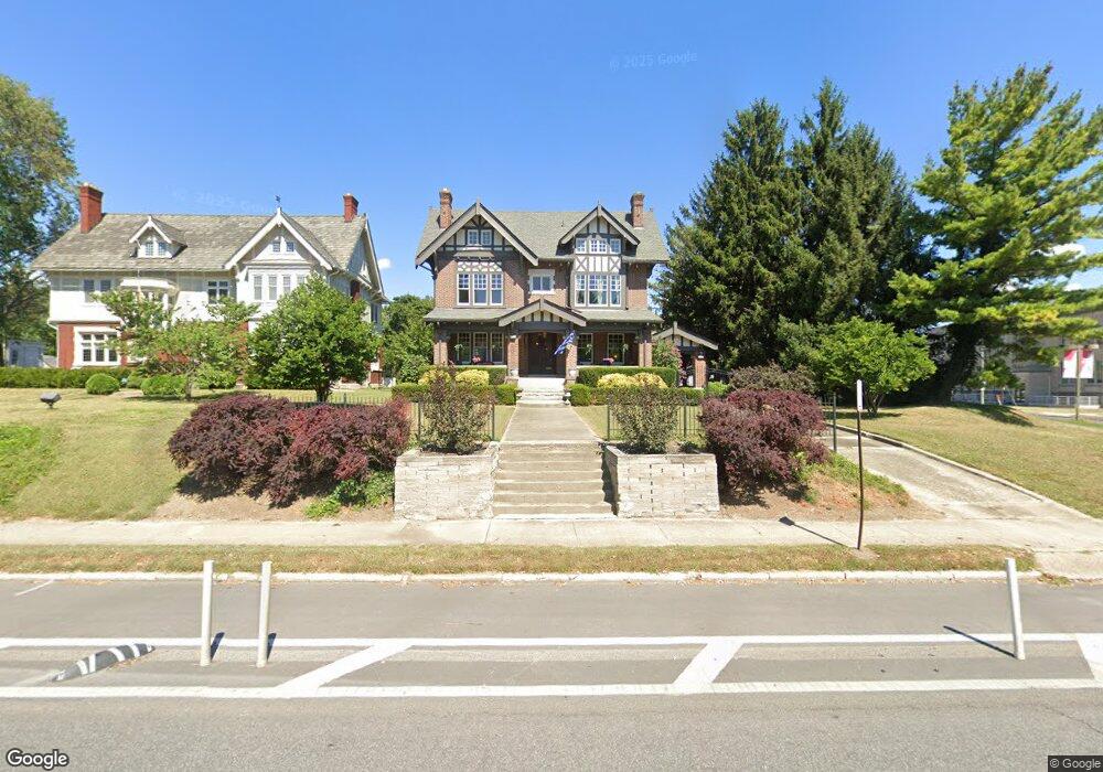 1450 E Broad St unit C, Columbus, OH 43205 - photo 1