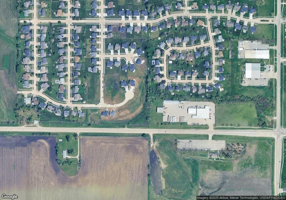 6907 Rock Wood Dr SW, Cedar Rapids, IA 52404 - photo 1