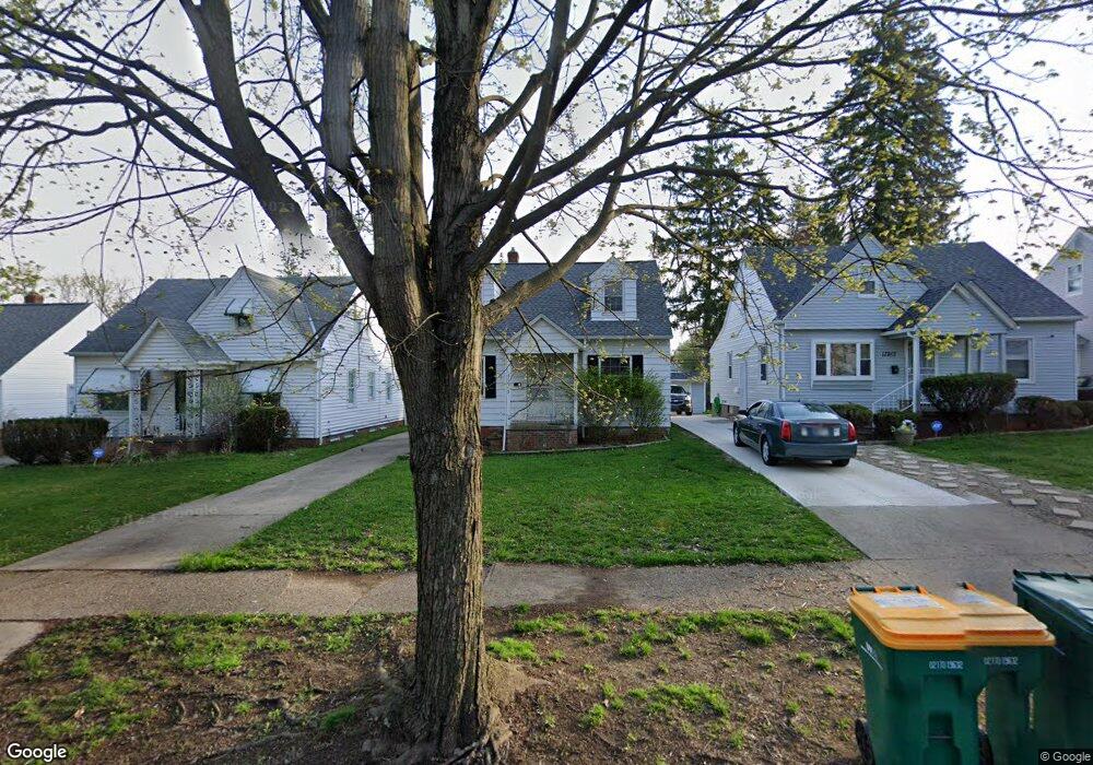 17913 Maple Heights Blvd, Maple Heights, OH 44137 - photo 1