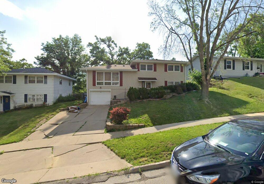 1324 36th St SE, Cedar Rapids, IA 52403 - photo 1