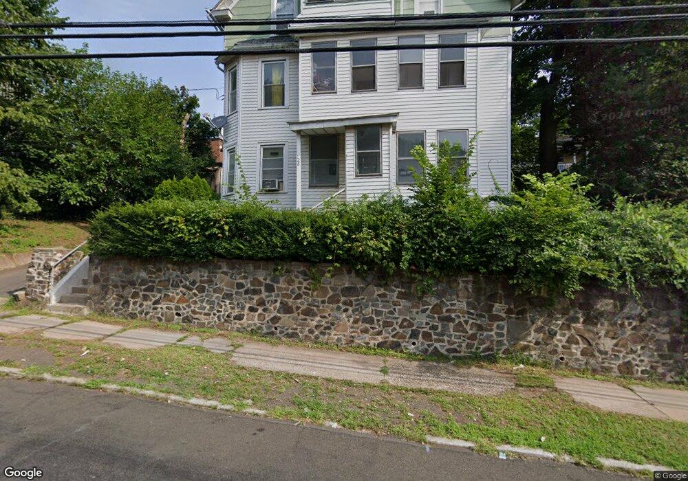 128 Pleasant St unit 3, New Britain, CT 06051 - photo 1