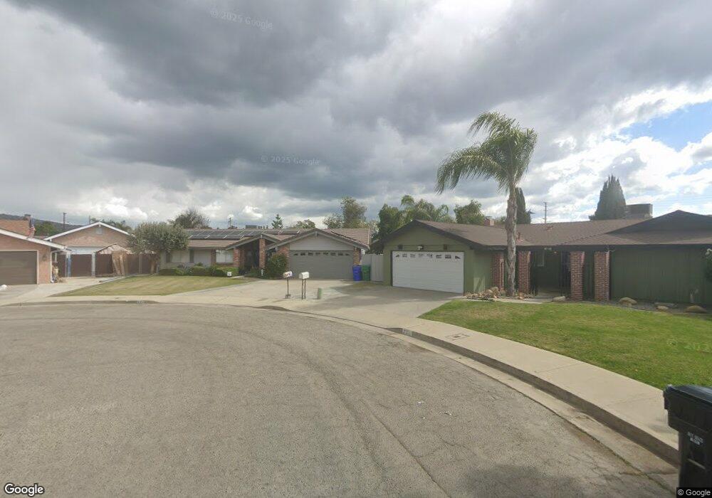 521 Theta Ln unit 2, Porterville, CA 93257 - photo 1