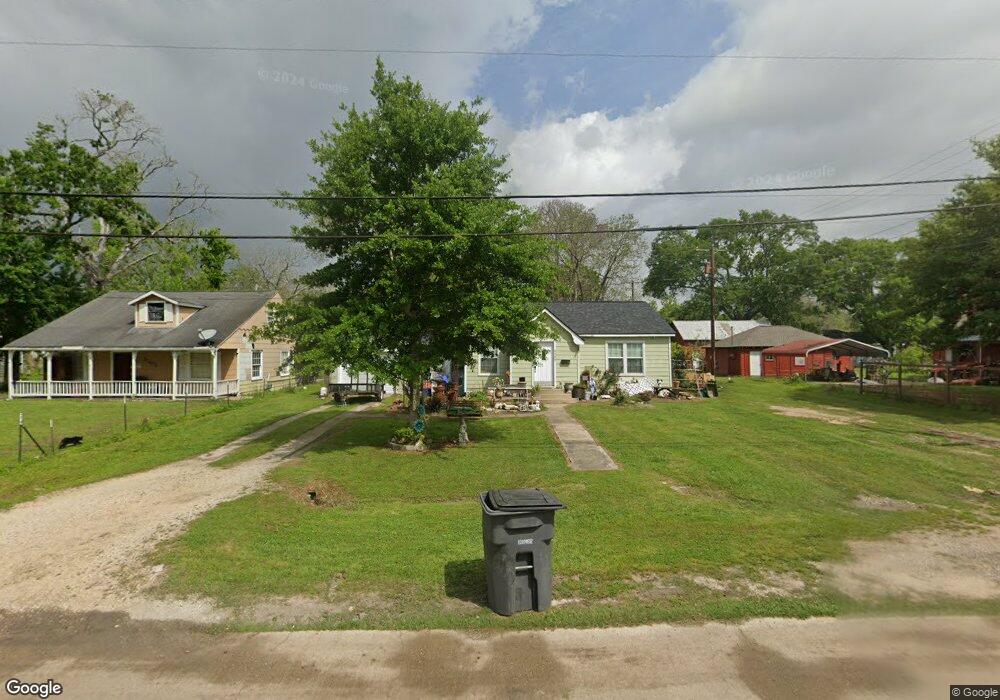 3105 9th St, Bay City, TX 77414 - photo 1