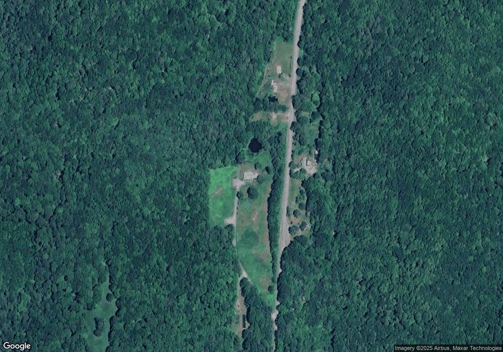 162 Carpenter Rd, Putney, VT 05346 - photo 1