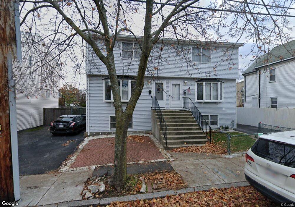 32 Myrtle St, Somerville, MA 02145 - photo 1