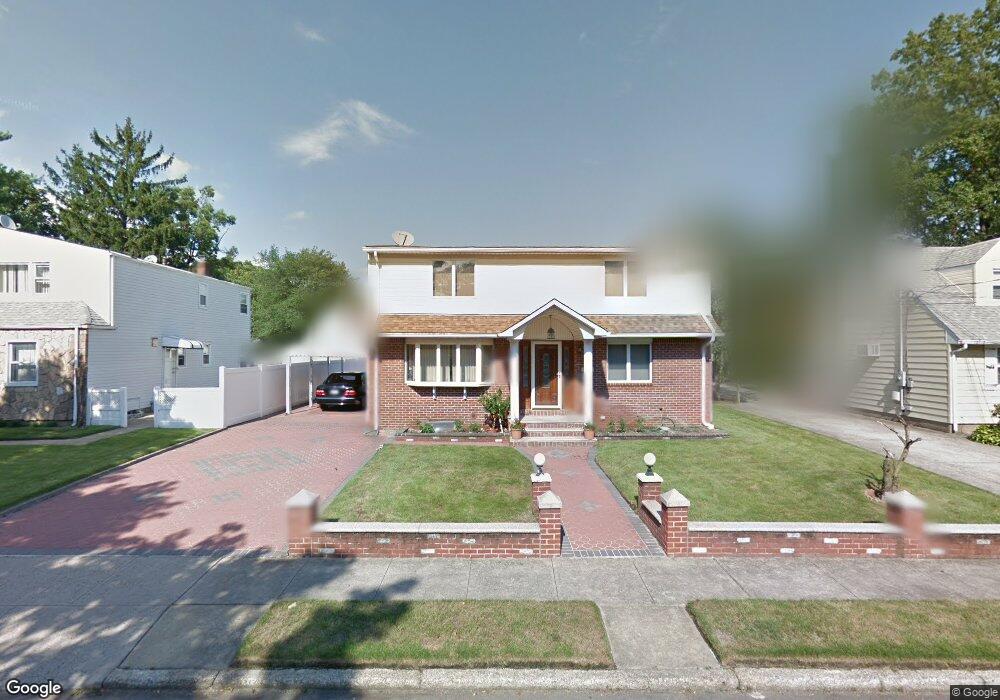 58 Bretton Rd, New Hyde Park, NY 11040 - photo 1