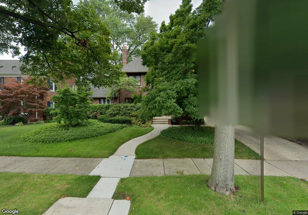 1173 Harvard Rd, Grosse Pointe, MI 48230 - photo 1