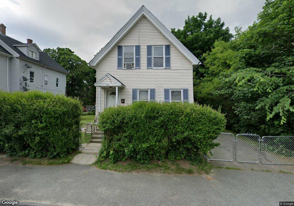 9 Vinton St, Worcester, MA 01605 - photo 1