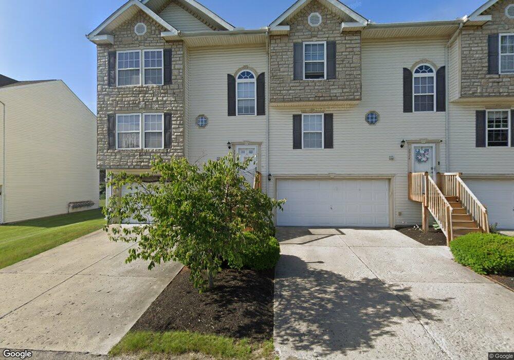 5912 Abernathy Ln unit 17A, Columbus, OH 43232 - photo 1