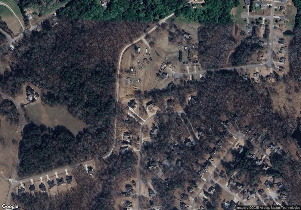 658 Wellington Dr, Winder, GA 30680 - photo 1