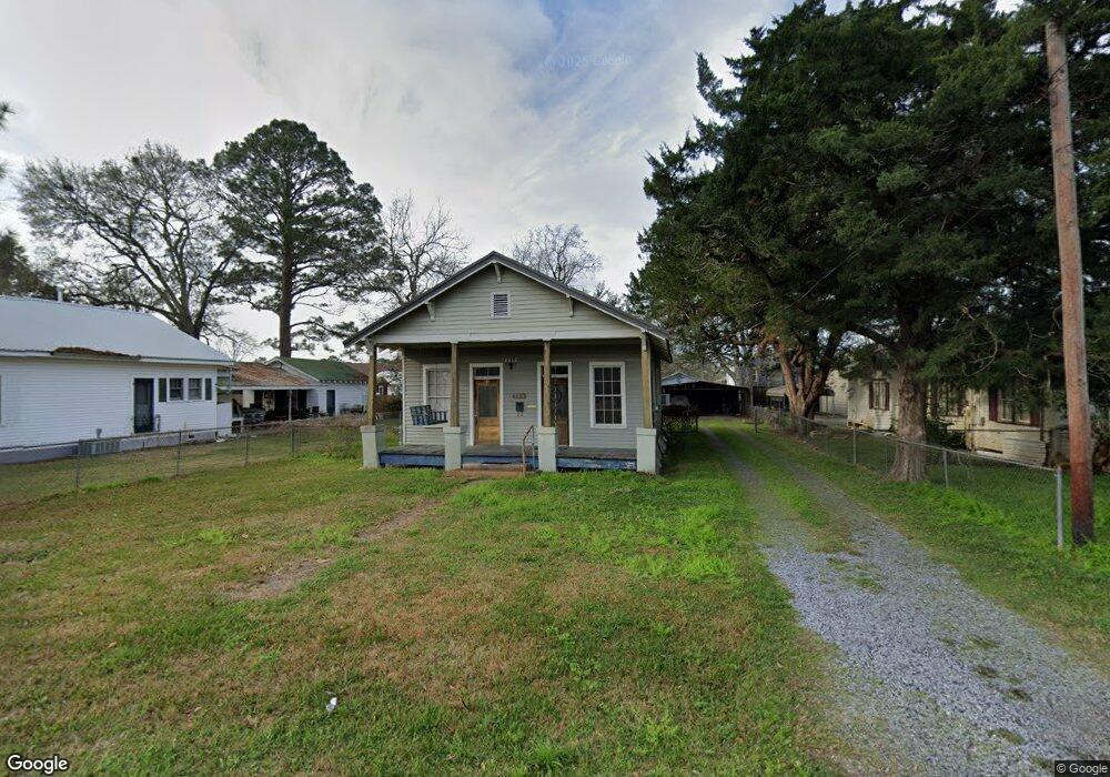 810 Charles St, New Iberia, LA 70560 - photo 1
