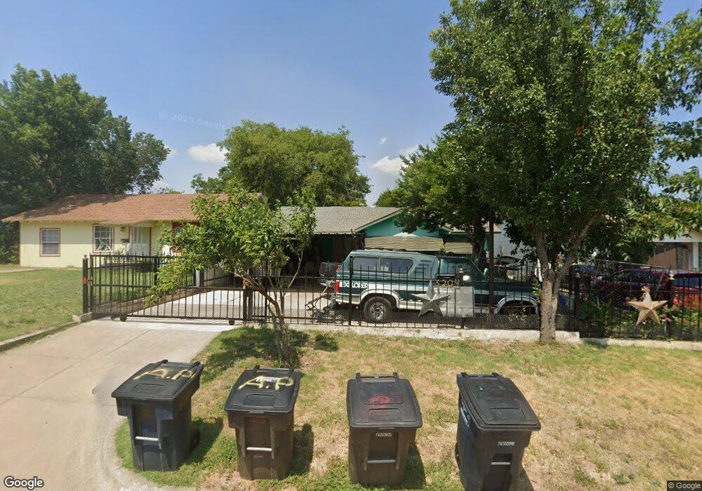 3204 NW 27th St, Fort Worth, TX 76106 - photo 1