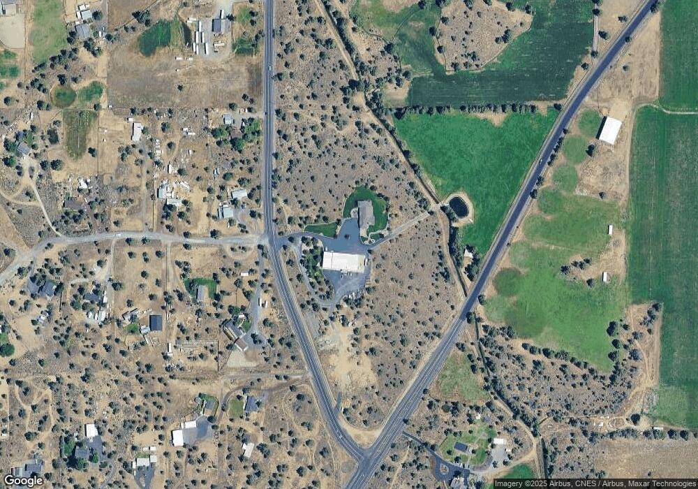 5660 SW Helmholtz Way, Redmond, OR 97756 - photo 1