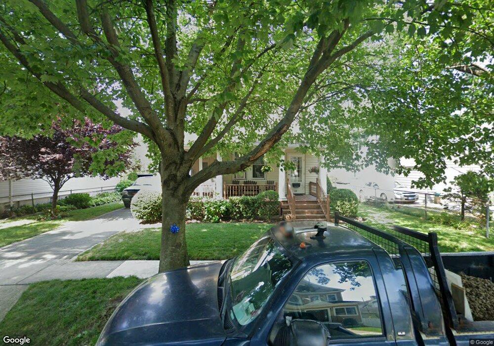 22 Childs Ave, Floral Park, NY 11001 - photo 1