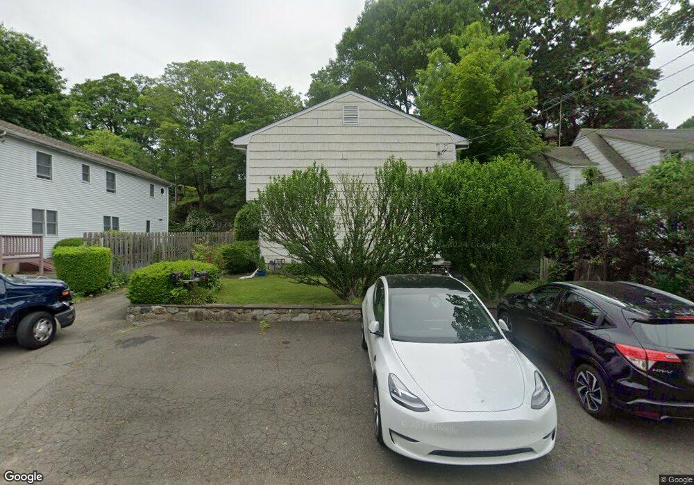 31 Green Ln, Greenwich, CT 06831 - photo 1