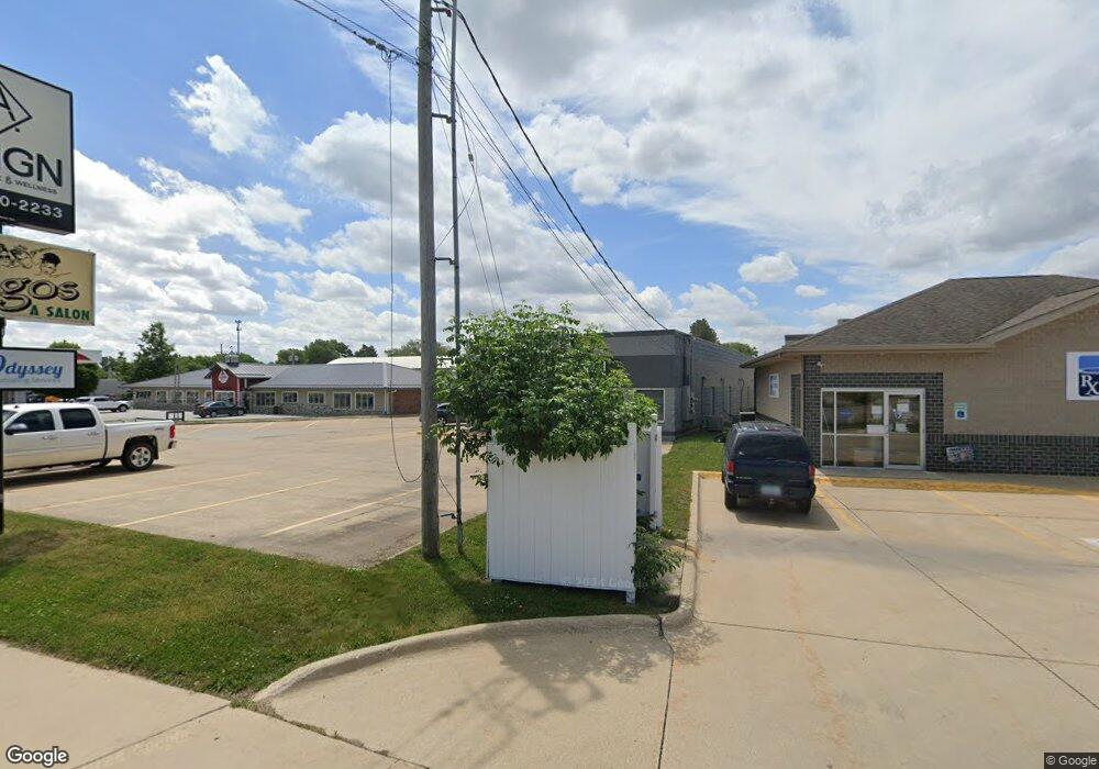 107 E 18th St, Cedar Falls, IA 50613 - photo 1