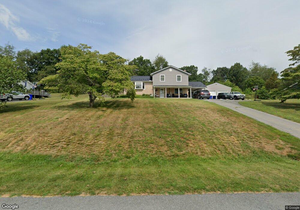 5602 Calvert Dr, Frederick, MD 21703 - photo 1