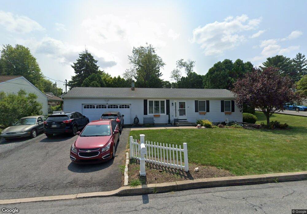 3098 Vermont St, Easton, PA 18045 - photo 1