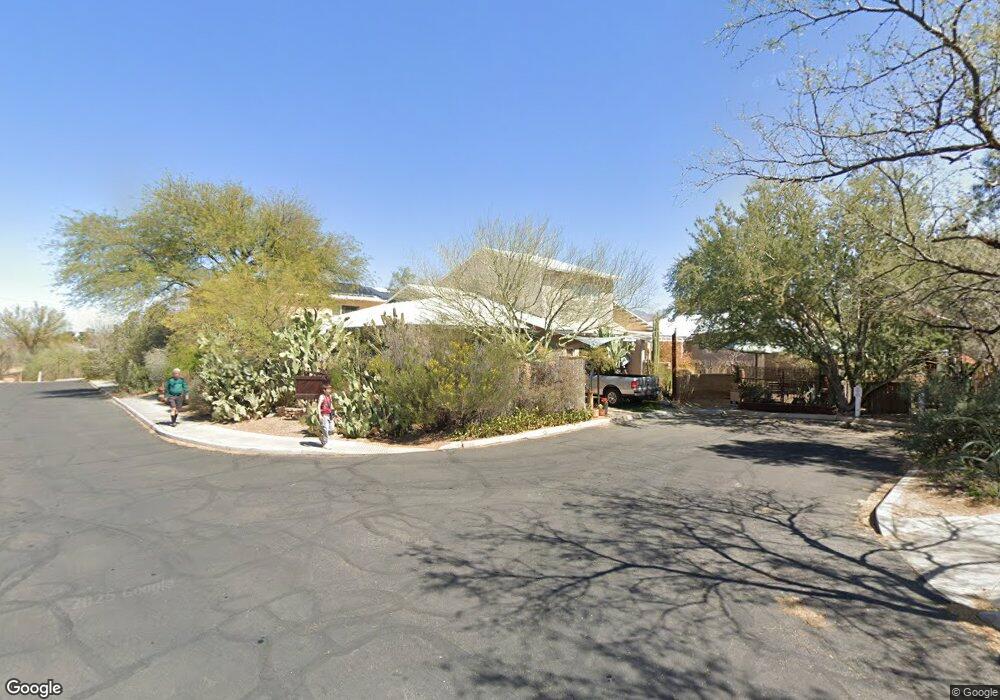 525 E Roger Rd, Tucson, AZ 85705 - photo 1