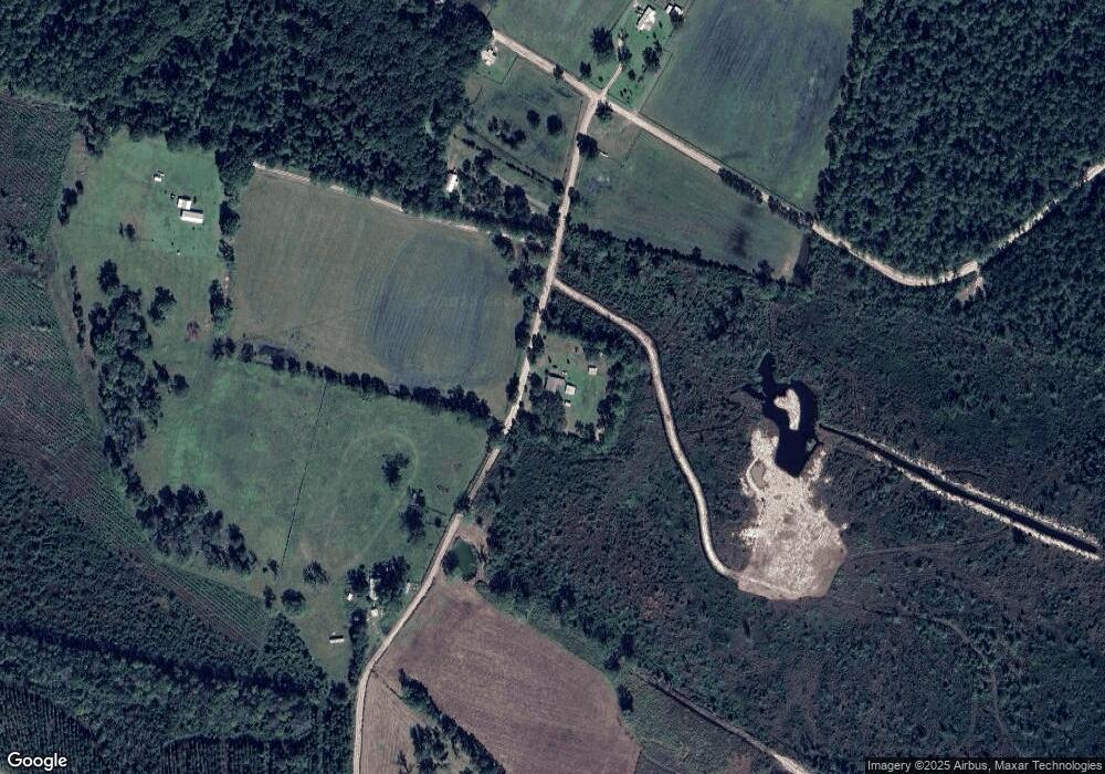 522 Harper Dr, Hortense, GA 31543 - photo 1