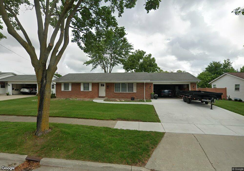 880 W Tuscola St, Frankenmuth, MI 48734 - photo 1