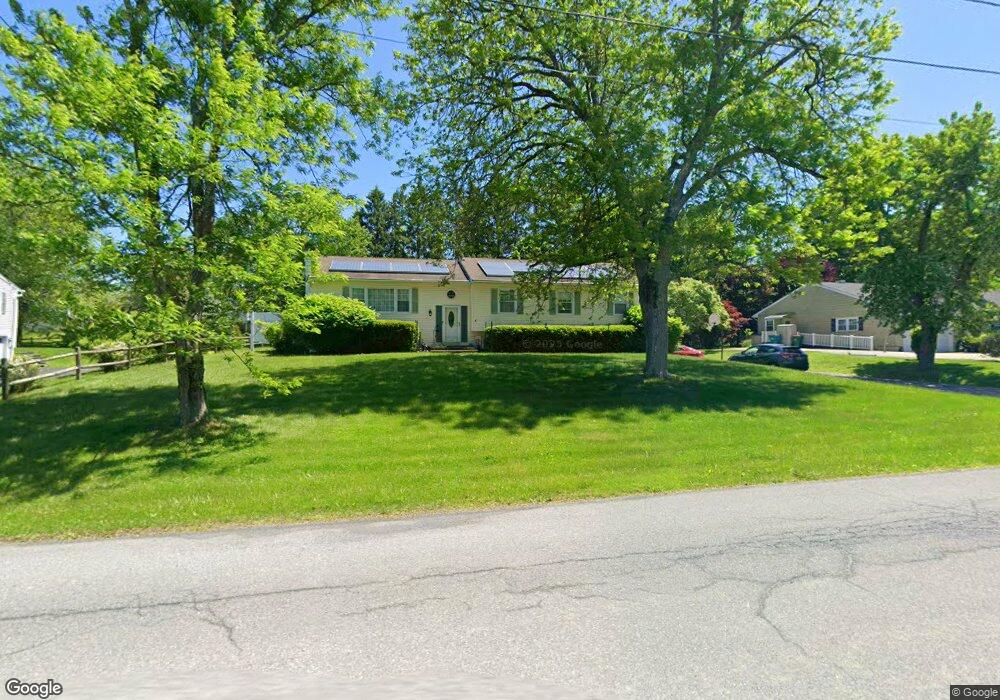 7 Millbank Rd, Poughkeepsie, NY 12603 - photo 1