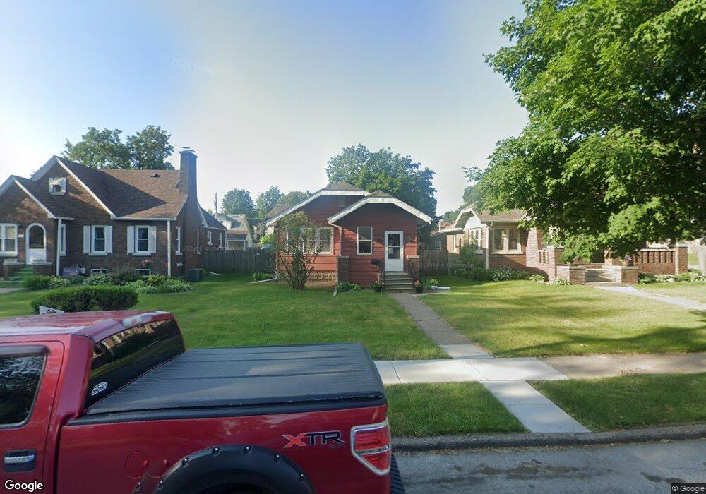 1031 W 17th St, Davenport, IA 52804 - photo 1