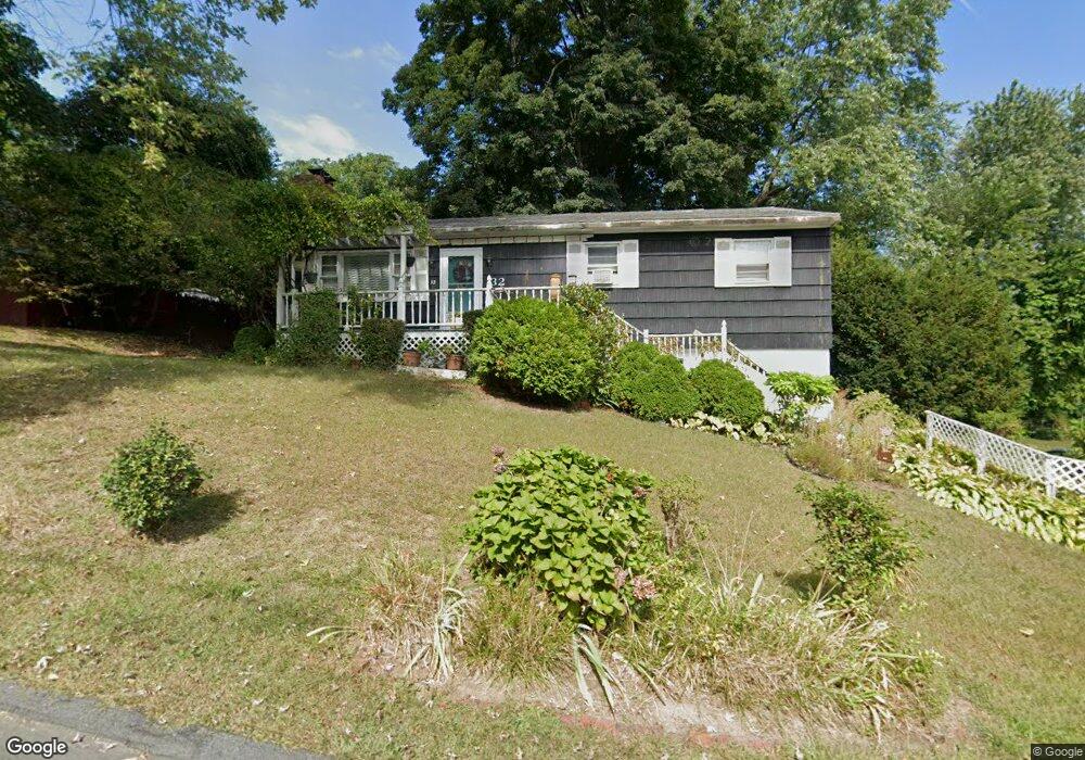 32 Labelle St, West Springfield, MA 01089 - photo 1