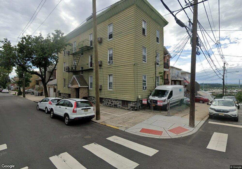 179 Lincoln St, Jersey City, NJ 07307 - photo 1